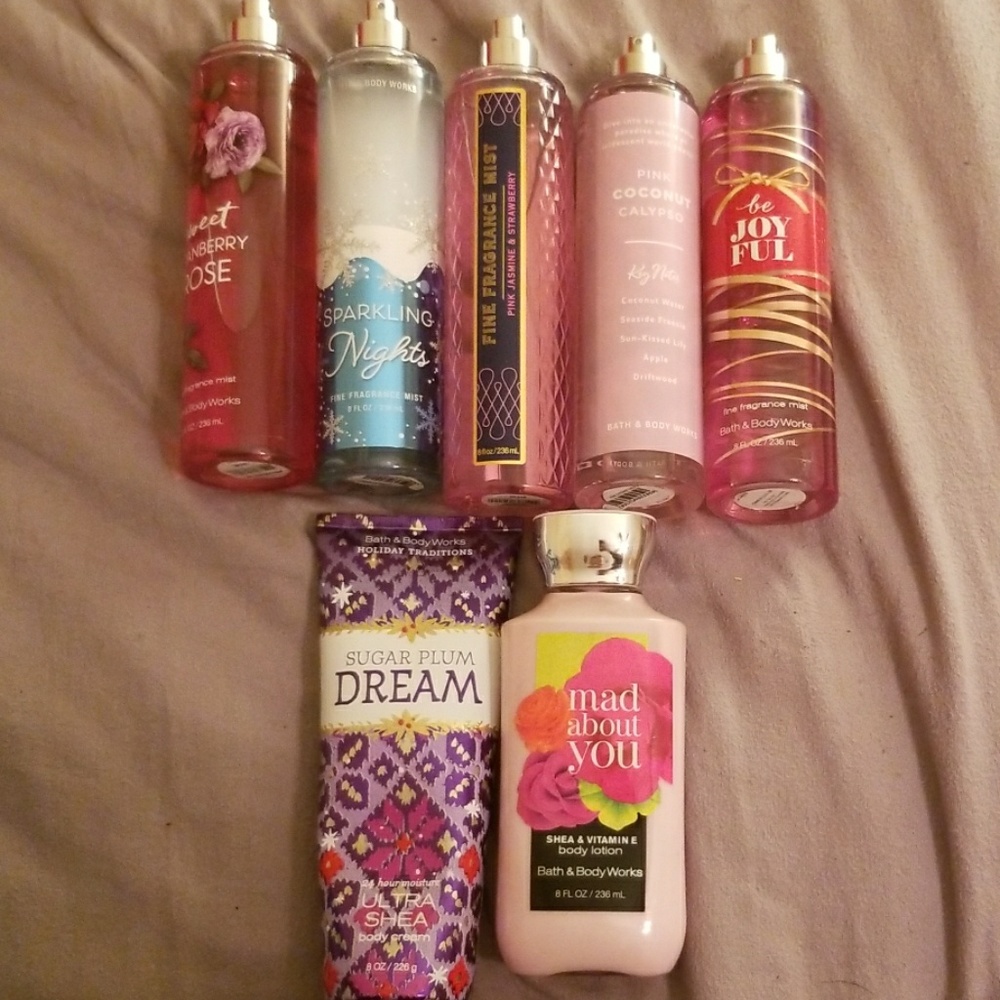 Bath & Body Works: Body sprays and lotion bundle